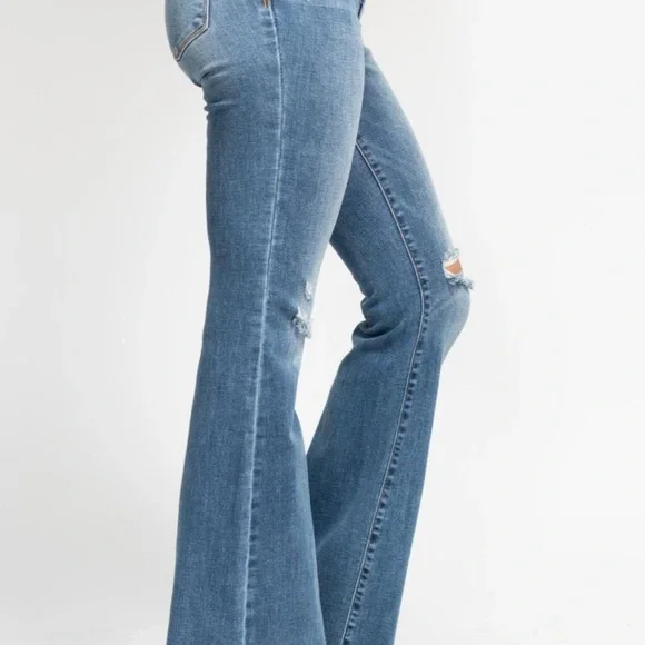 JUDY BLUE NWT
Indie Mid Rise Flare Jeans-Button Fly - Picture 6 of 8